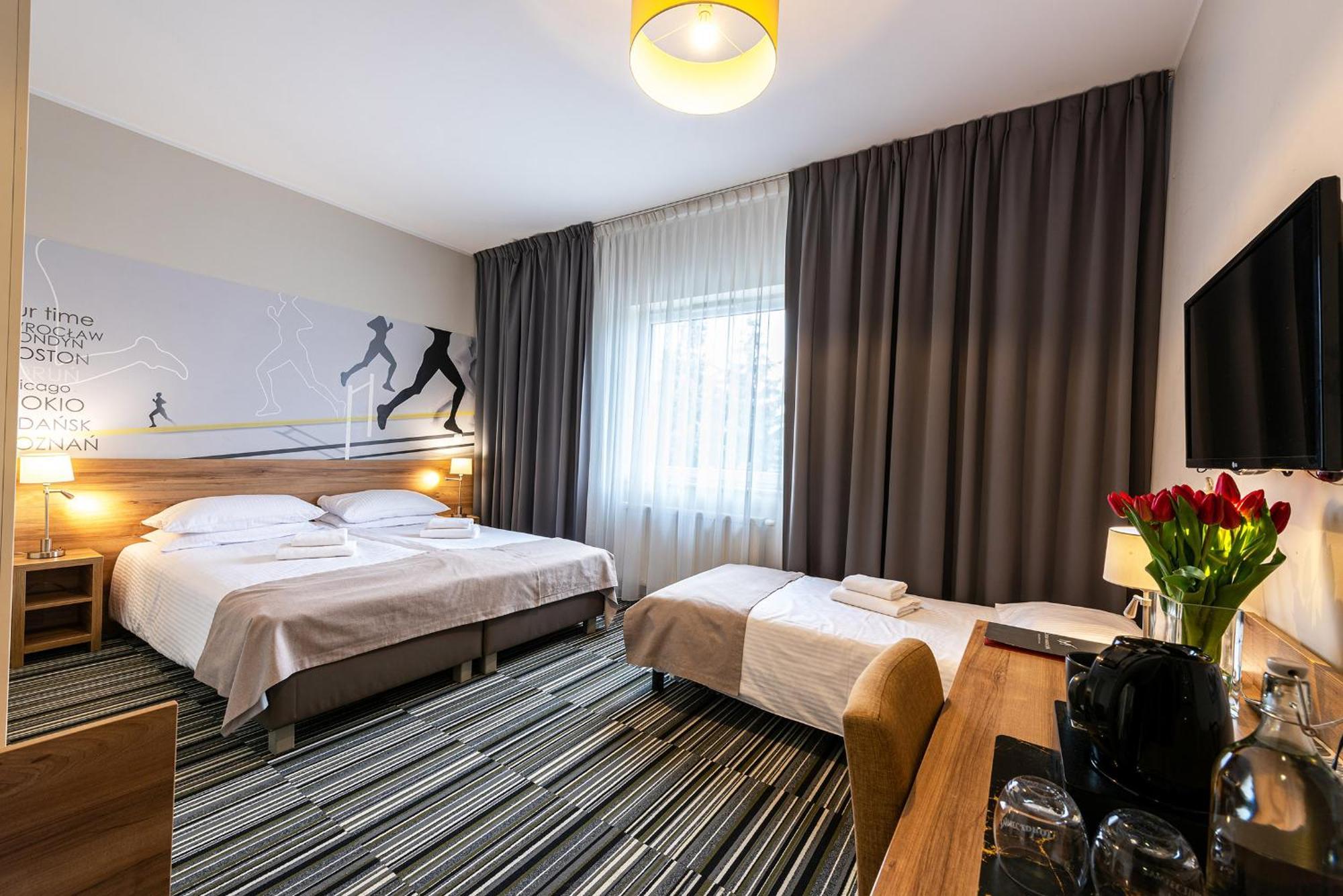 Hotel Maraton Szamotuły Εξωτερικό φωτογραφία